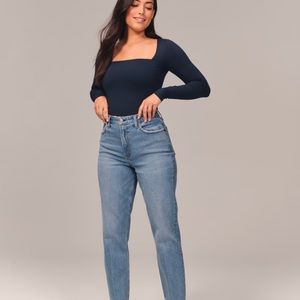 Abercrombie and Fitch Curve Love High Rise Mom Jean - NEW WITH TAGS